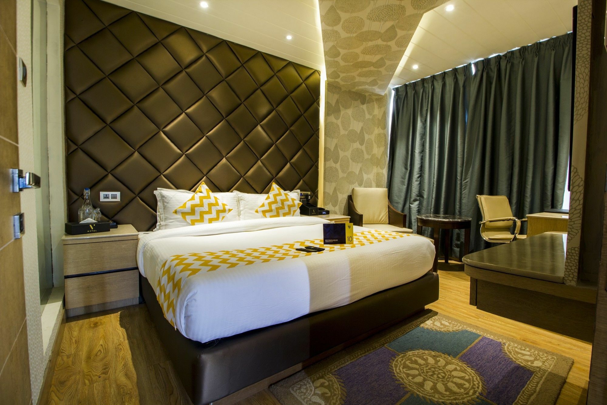 FabHotel Prime V Hussainganj Lucknow Bagian luar foto