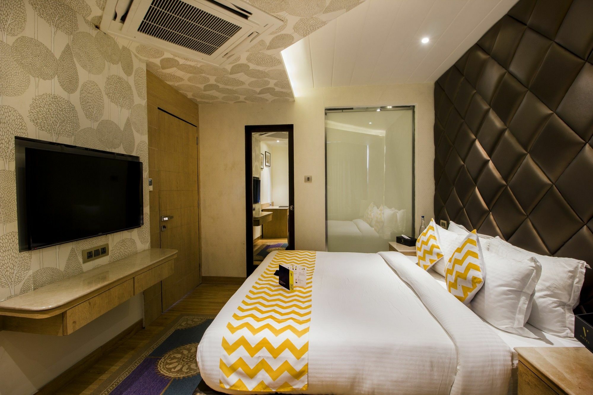 FabHotel Prime V Hussainganj Lucknow Bagian luar foto